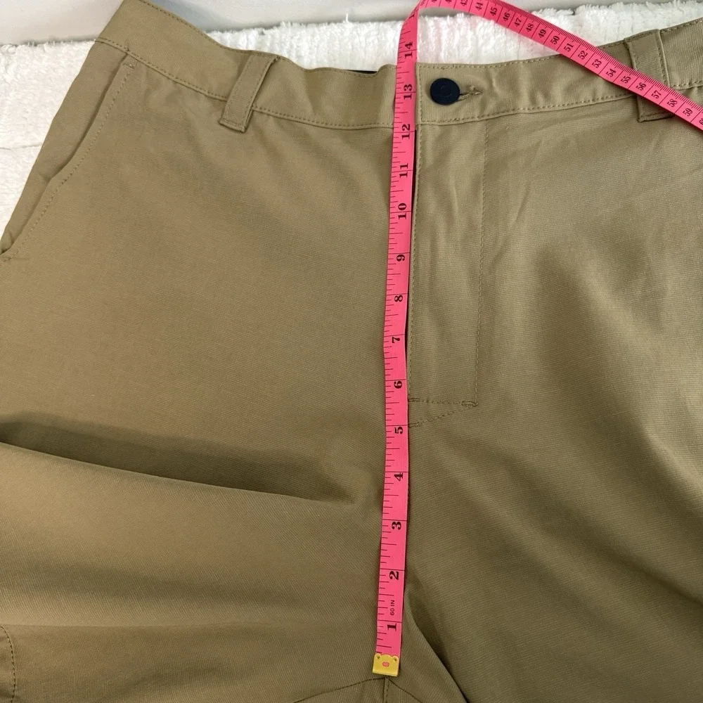 New Banana Republic Beige Comfort Stretch Shorts 40 Wicking Waist Athleisure